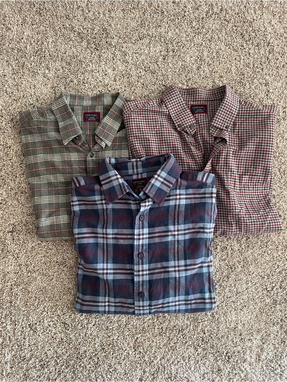 UNTUCKit Men's Blue and Burgundy Plaid Casual Button-Down Shirt